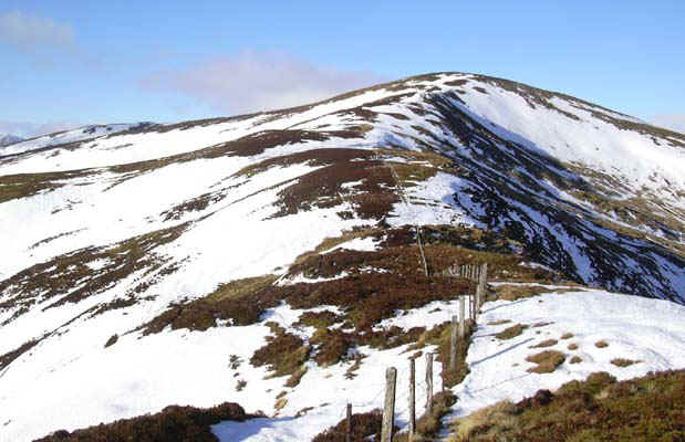 14-2nd-peak.jpg (92786 bytes)