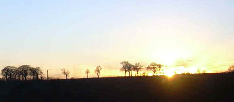 38-sunset.jpg (28183 bytes)