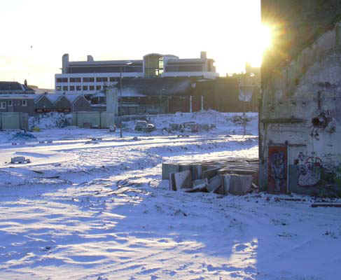 DunD-snow01-citadel-science.jpg (68217 bytes)