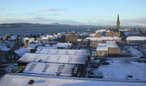 DunD-snow05-view3.jpg (58971 bytes)