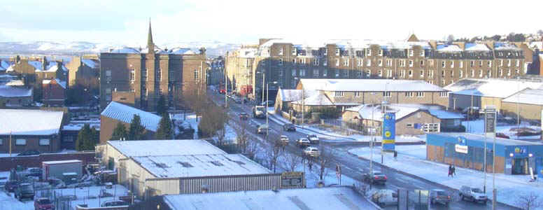 DunD-snow07-view5.jpg (79649 bytes)