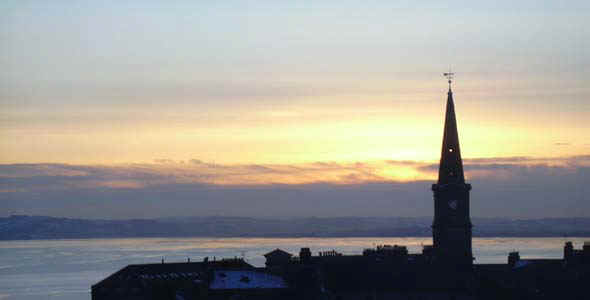 DunD-sunset8.jpg (32591 bytes)