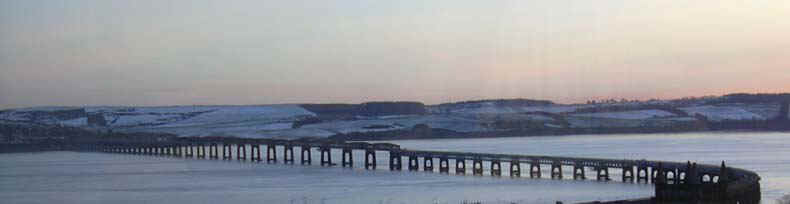 DunD-tay-railway-bridge.jpg (37253 bytes)